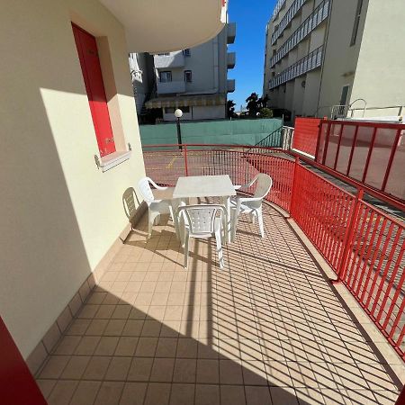 Residence Al Mare - Agenzia Cocal Caorle Eksteriør bilde