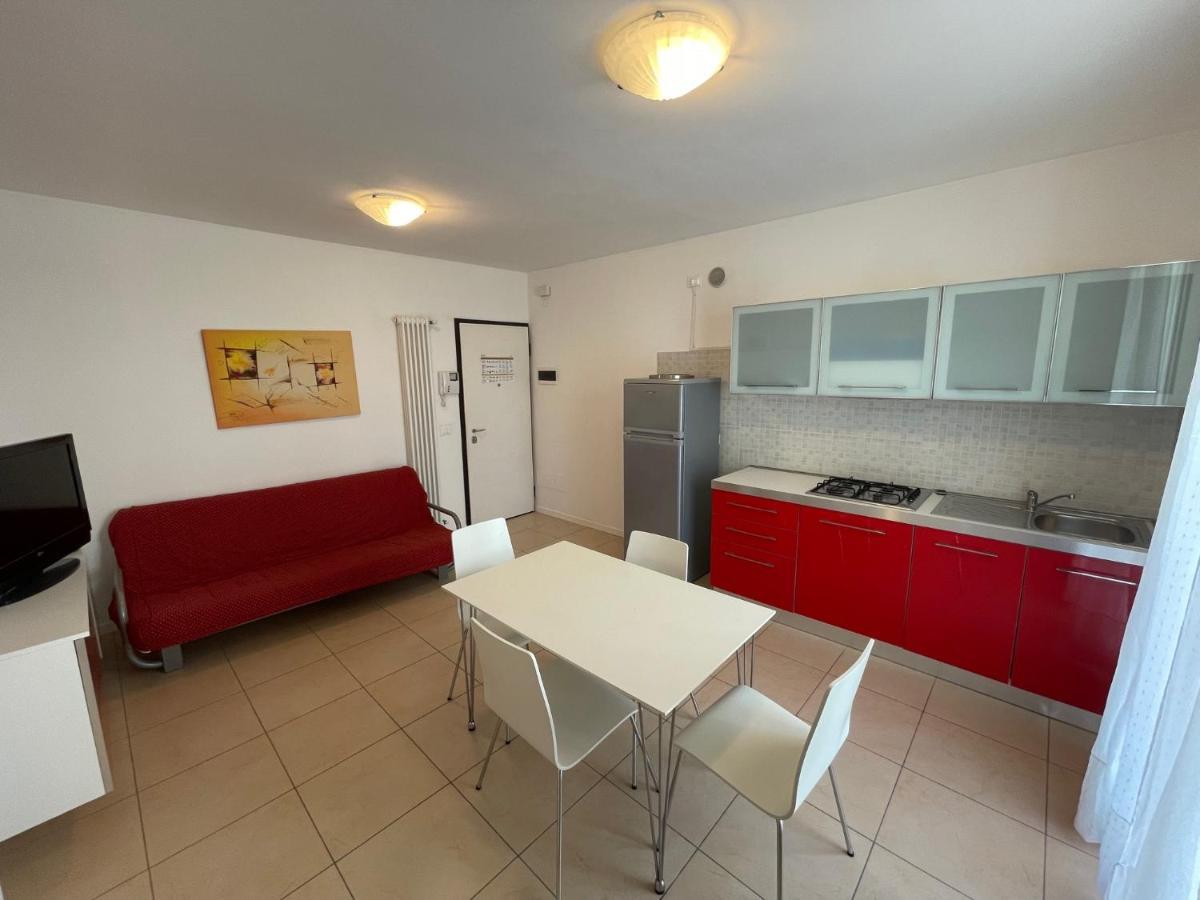 Residence Al Mare - Agenzia Cocal Caorle Eksteriør bilde