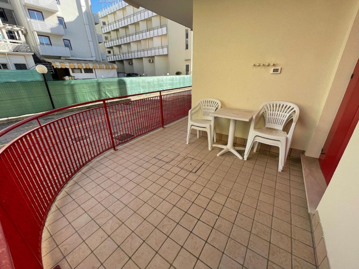Residence Al Mare - Agenzia Cocal Caorle Eksteriør bilde