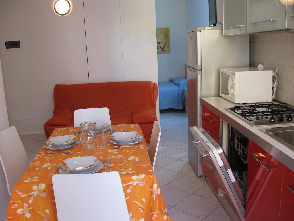 Residence Al Mare - Agenzia Cocal Caorle Eksteriør bilde